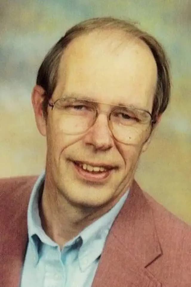 Beloved former owner of the well-known Titletown Video in Galesburg passes away.
